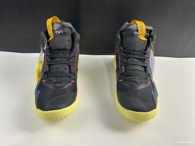 UNION DA1951-001 X NOIR' DELTA MID LA JORDAN 'OFF 0811